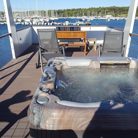 Villa House Boat - Floating House Astrid Pula Exterior foto